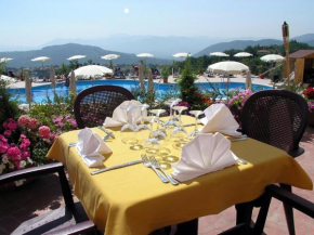 Отель Residenza Vallefiorita  Rocchetta Alta
